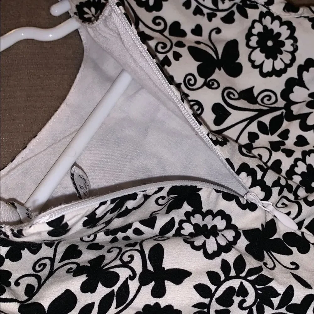 Maggie & Zoe black and white dress